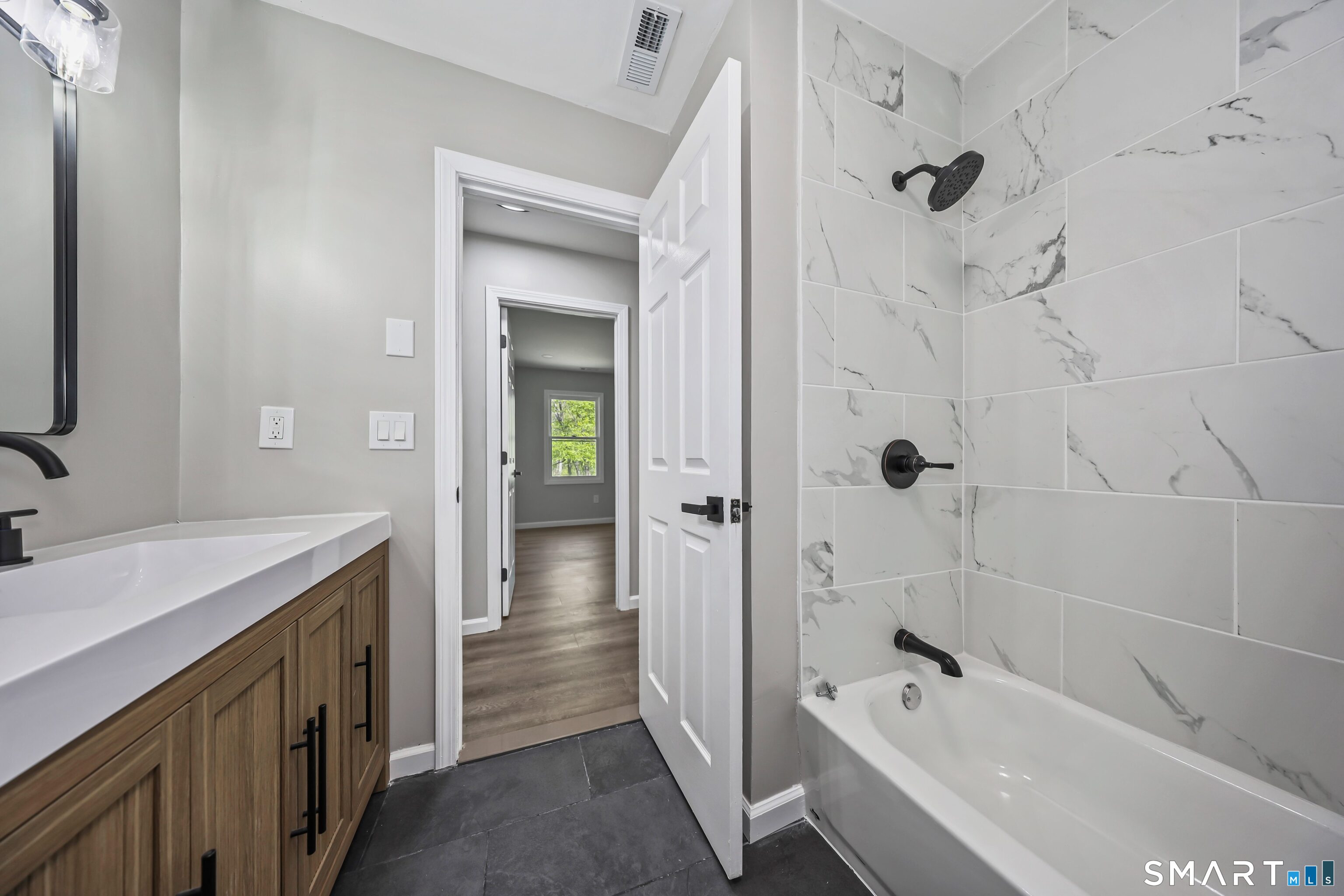 371 Dunfey Lane Windsor CT 06095