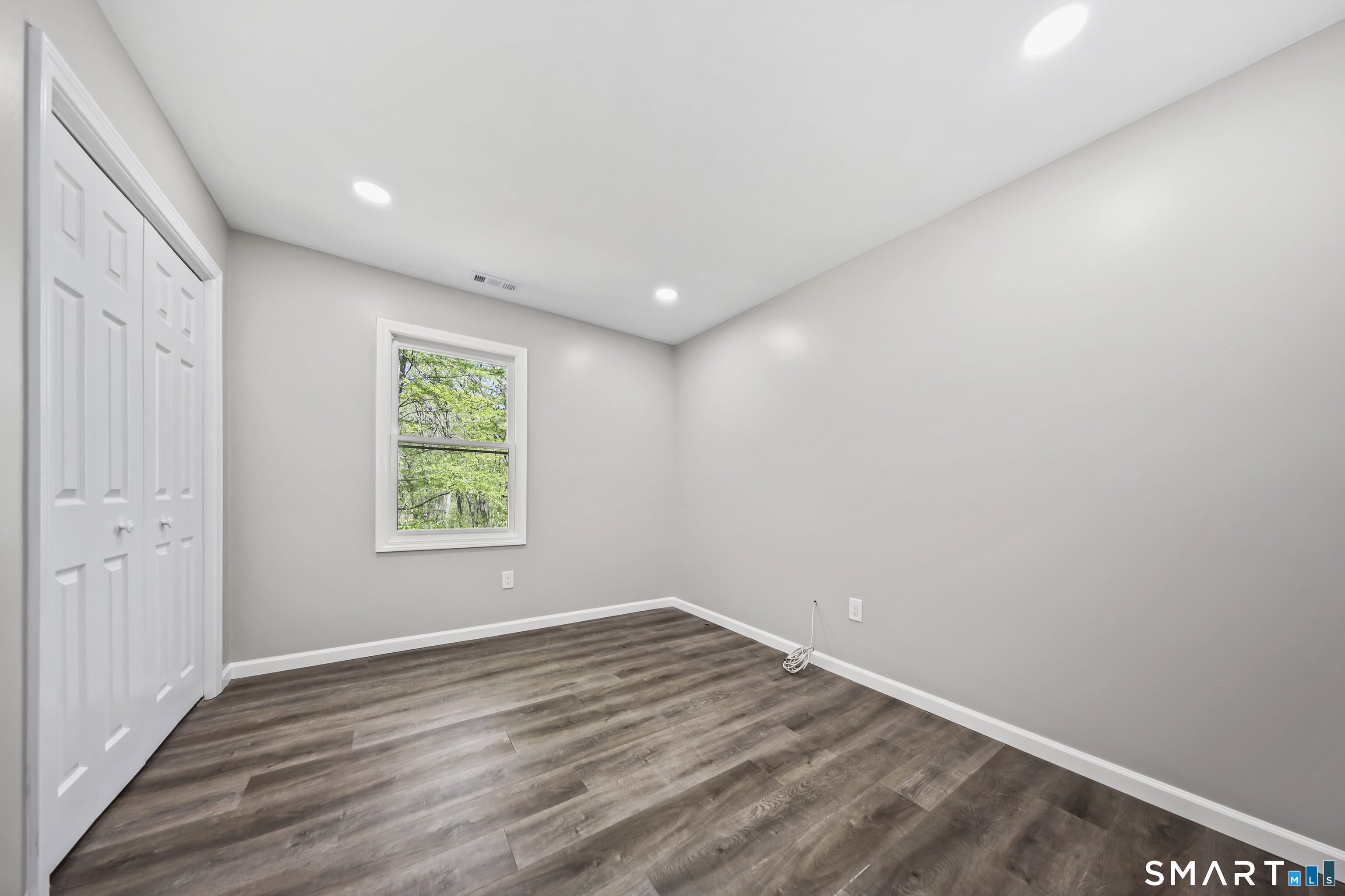 371 Dunfey Lane Windsor CT 06095