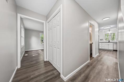 371 Dunfey Lane Windsor CT 06095