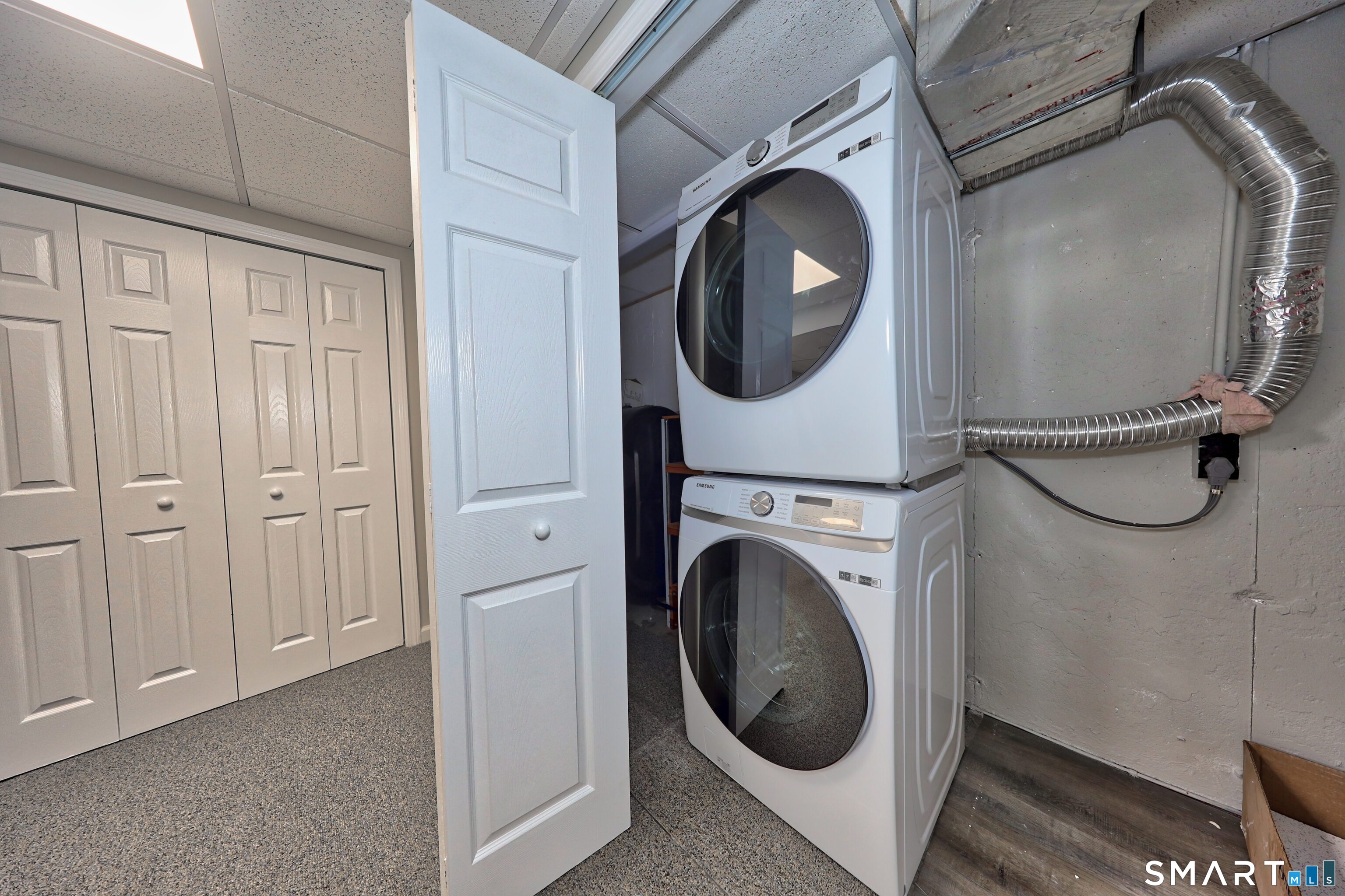 371 Dunfey Lane Windsor CT 06095