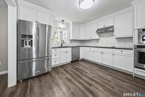 371 Dunfey Lane Windsor CT 06095