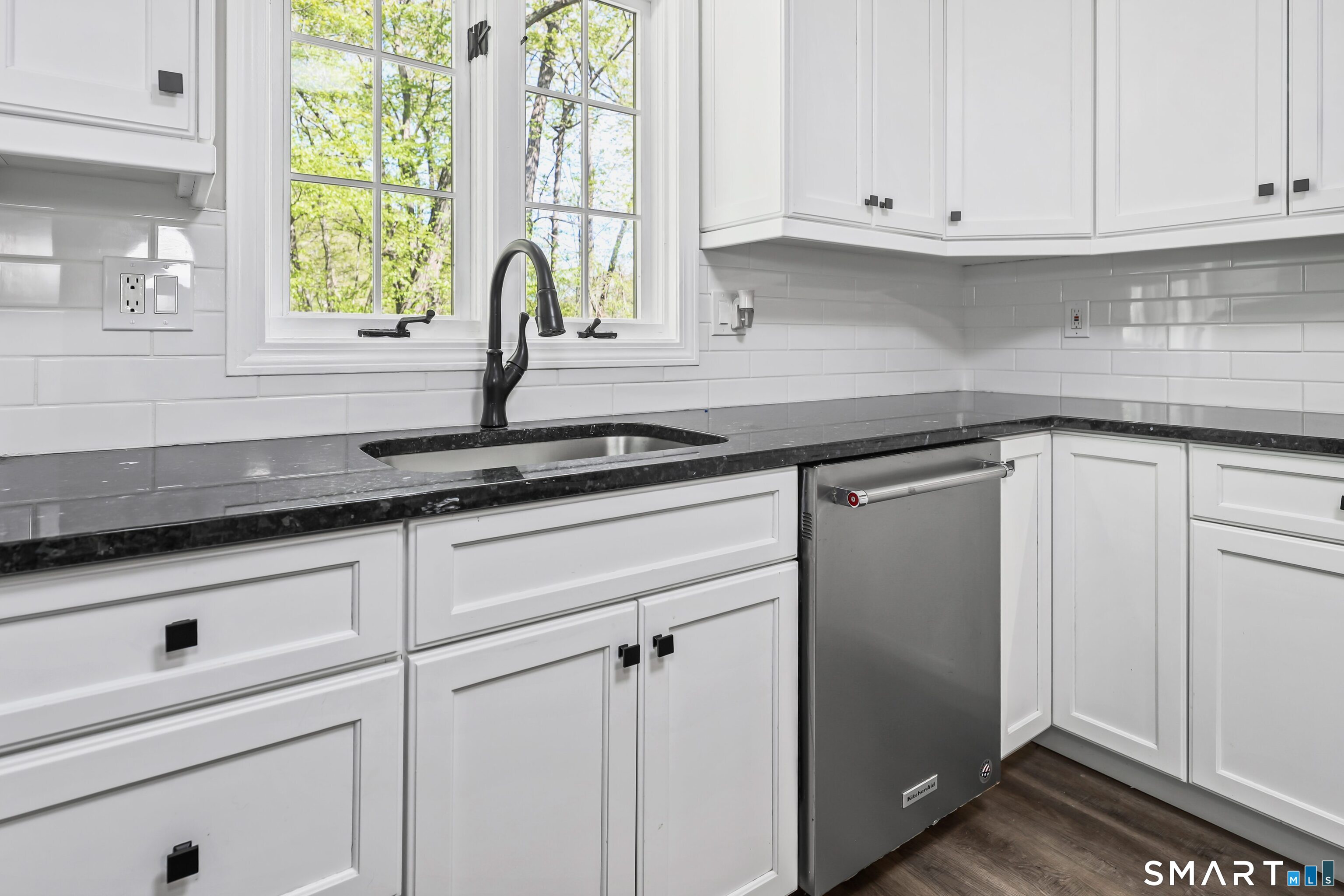 371 Dunfey Lane Windsor CT 06095
