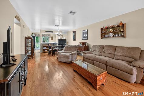 24 Manorwood Drive Branford CT 06405
