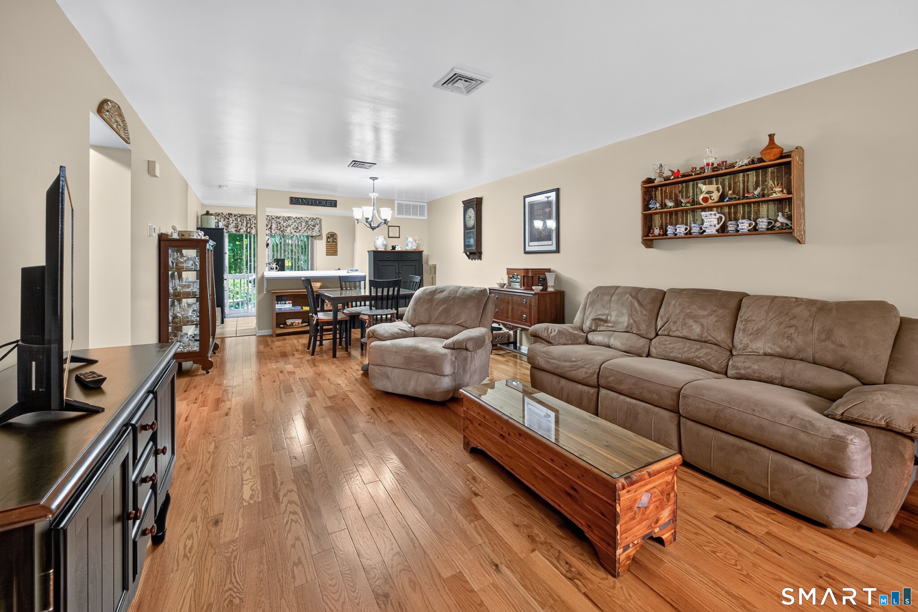 24 Manorwood Drive Branford CT 06405