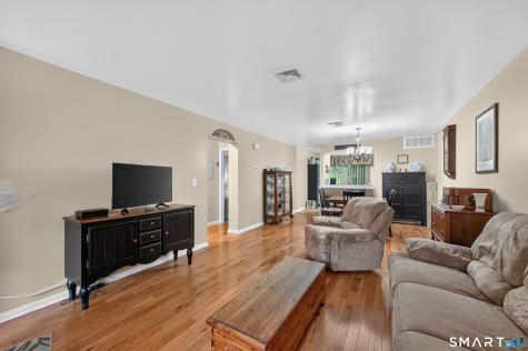 24 Manorwood Drive Branford CT 06405