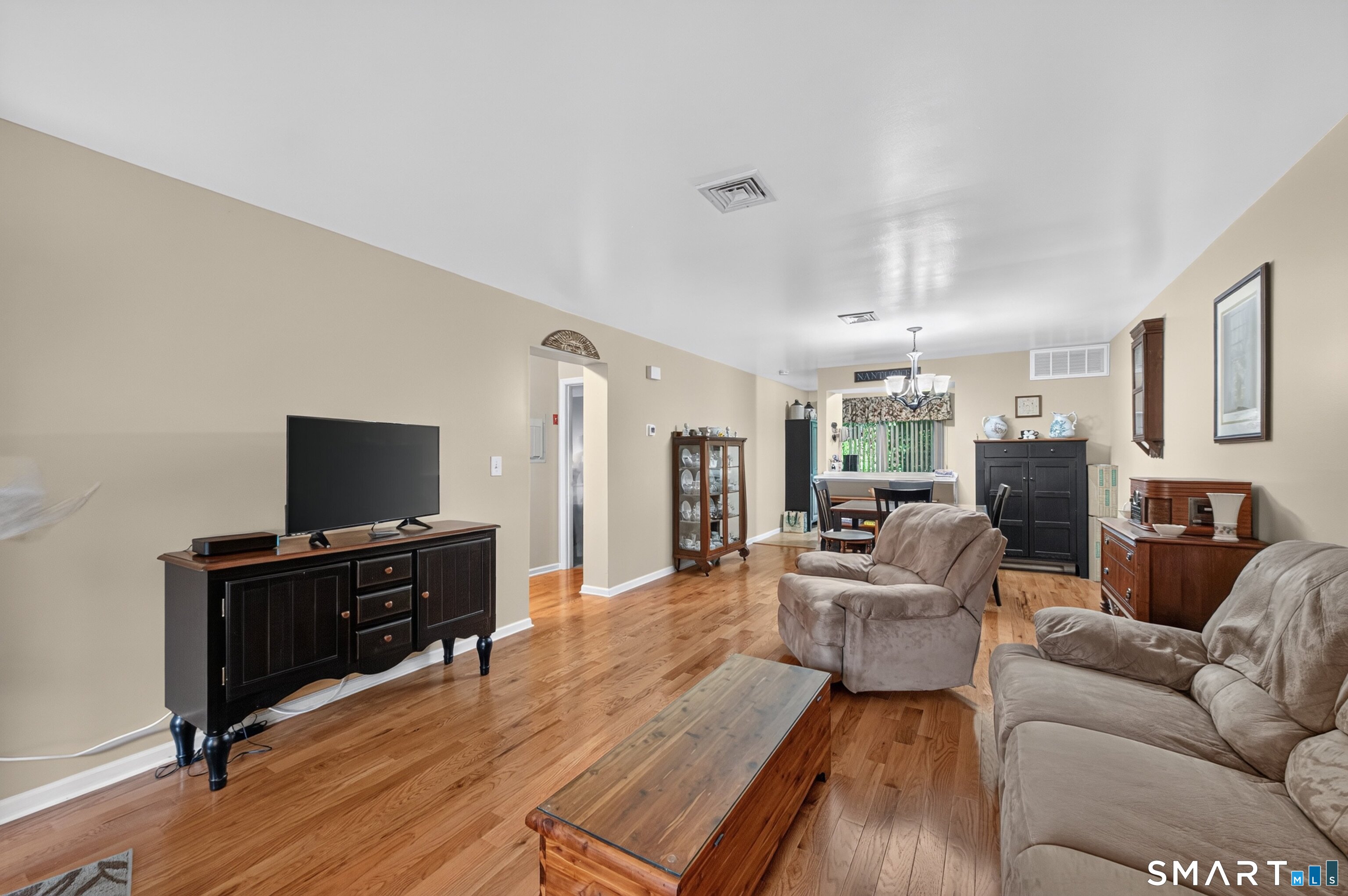24 Manorwood Drive Branford CT 06405