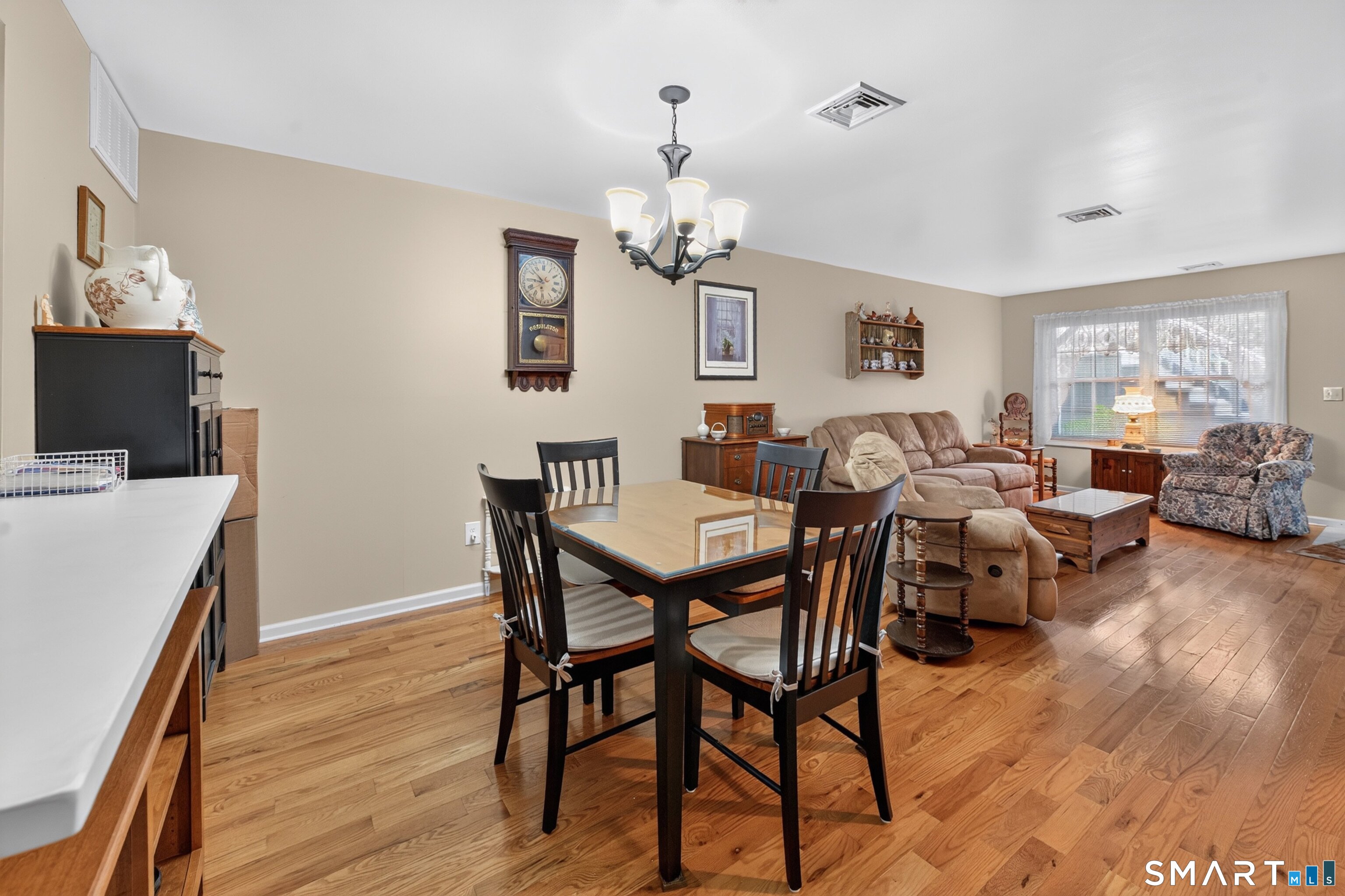 24 Manorwood Drive Branford CT 06405