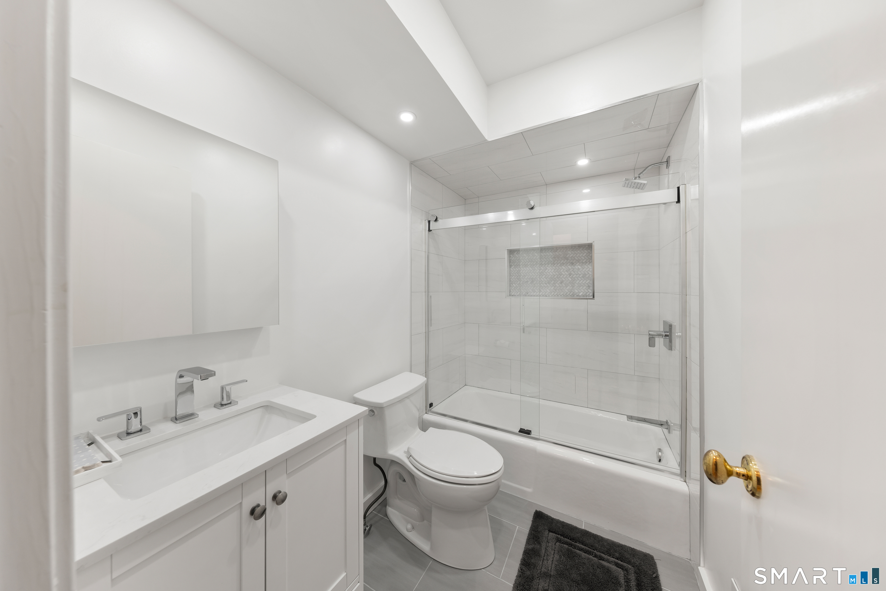 289 New Norwalk Road New Canaan CT 06840