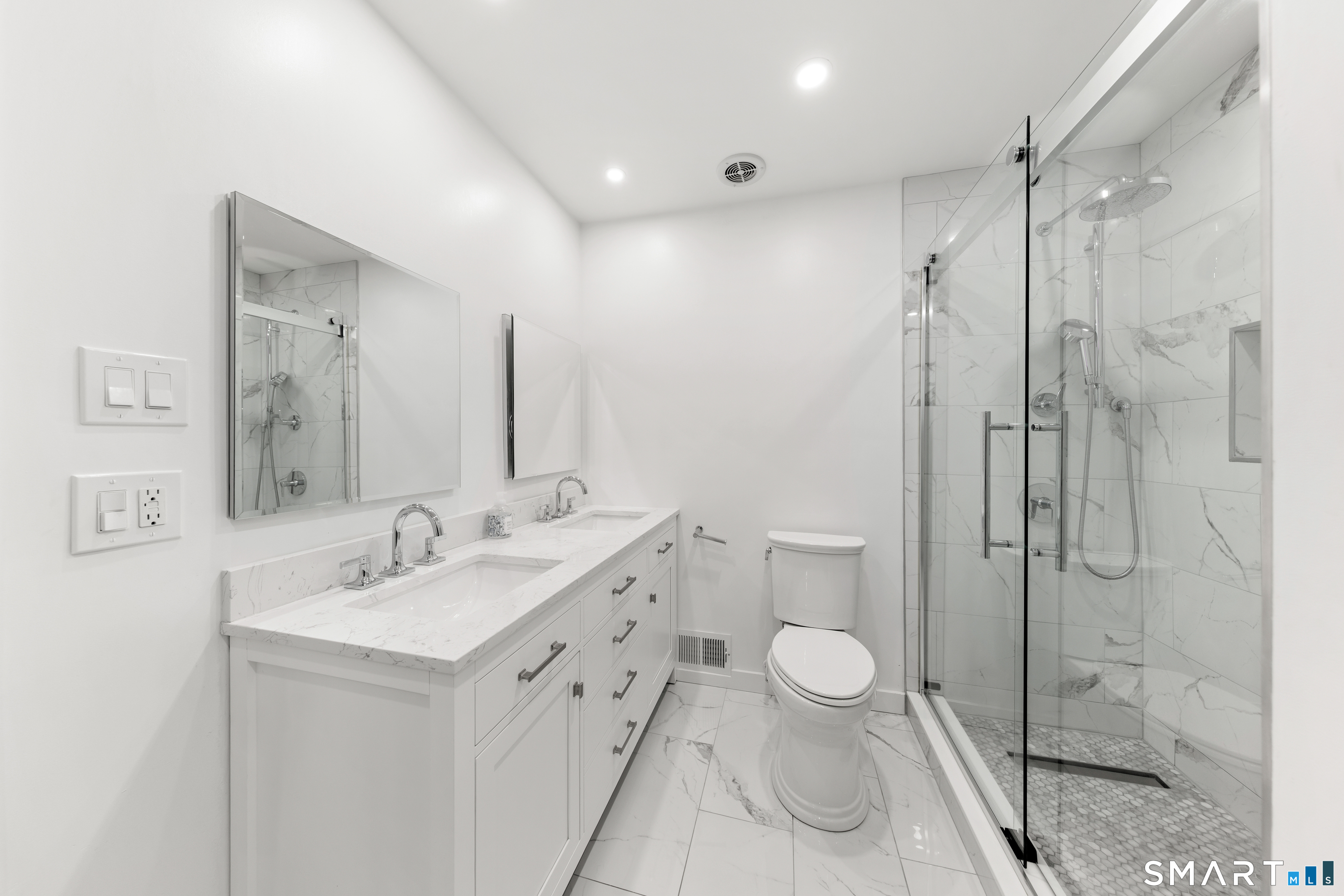 289 New Norwalk Road New Canaan CT 06840