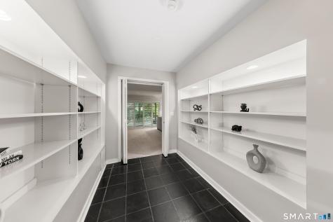 289 New Norwalk Road New Canaan CT 06840