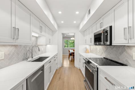289 New Norwalk Road New Canaan CT 06840