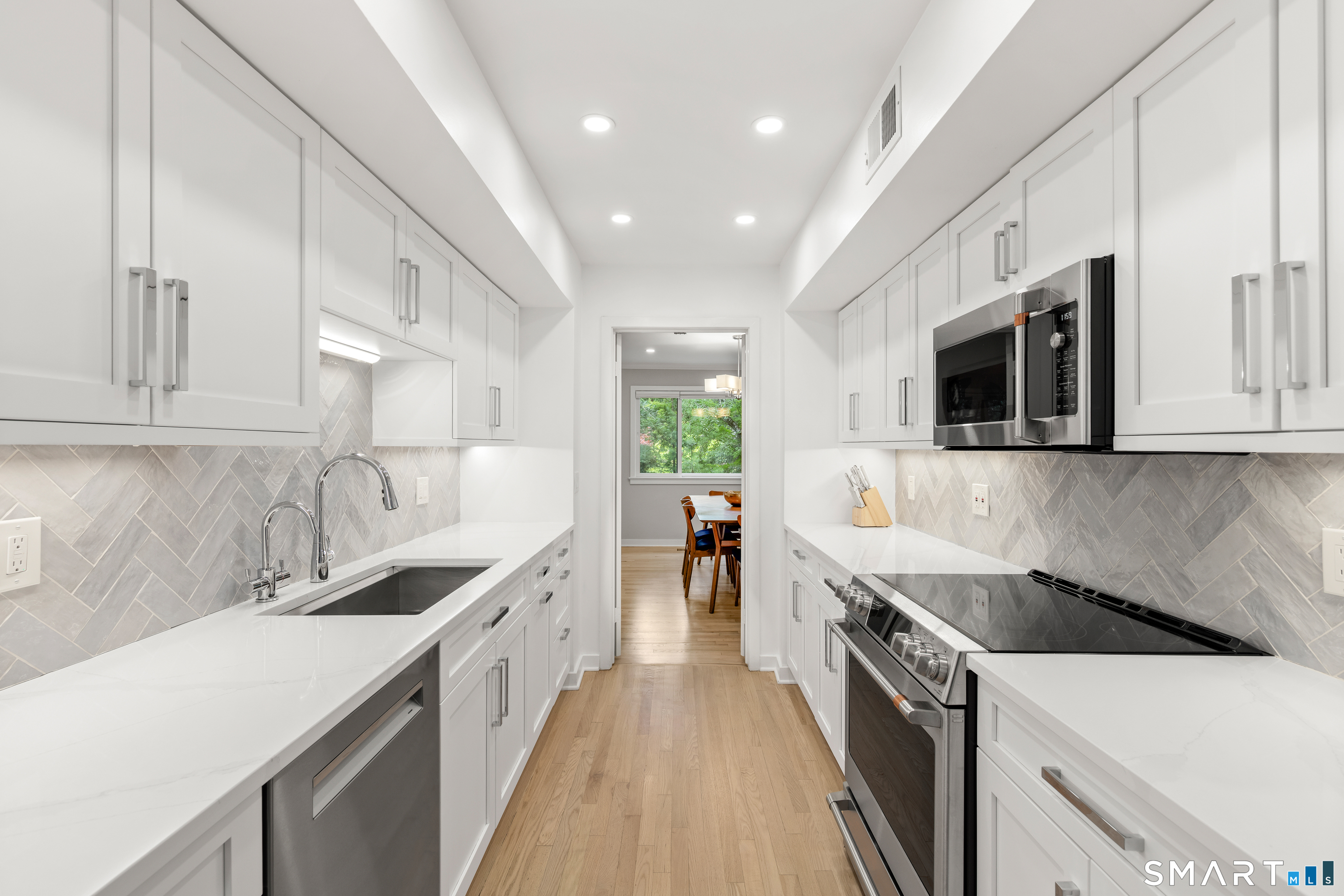 289 New Norwalk Road New Canaan CT 06840