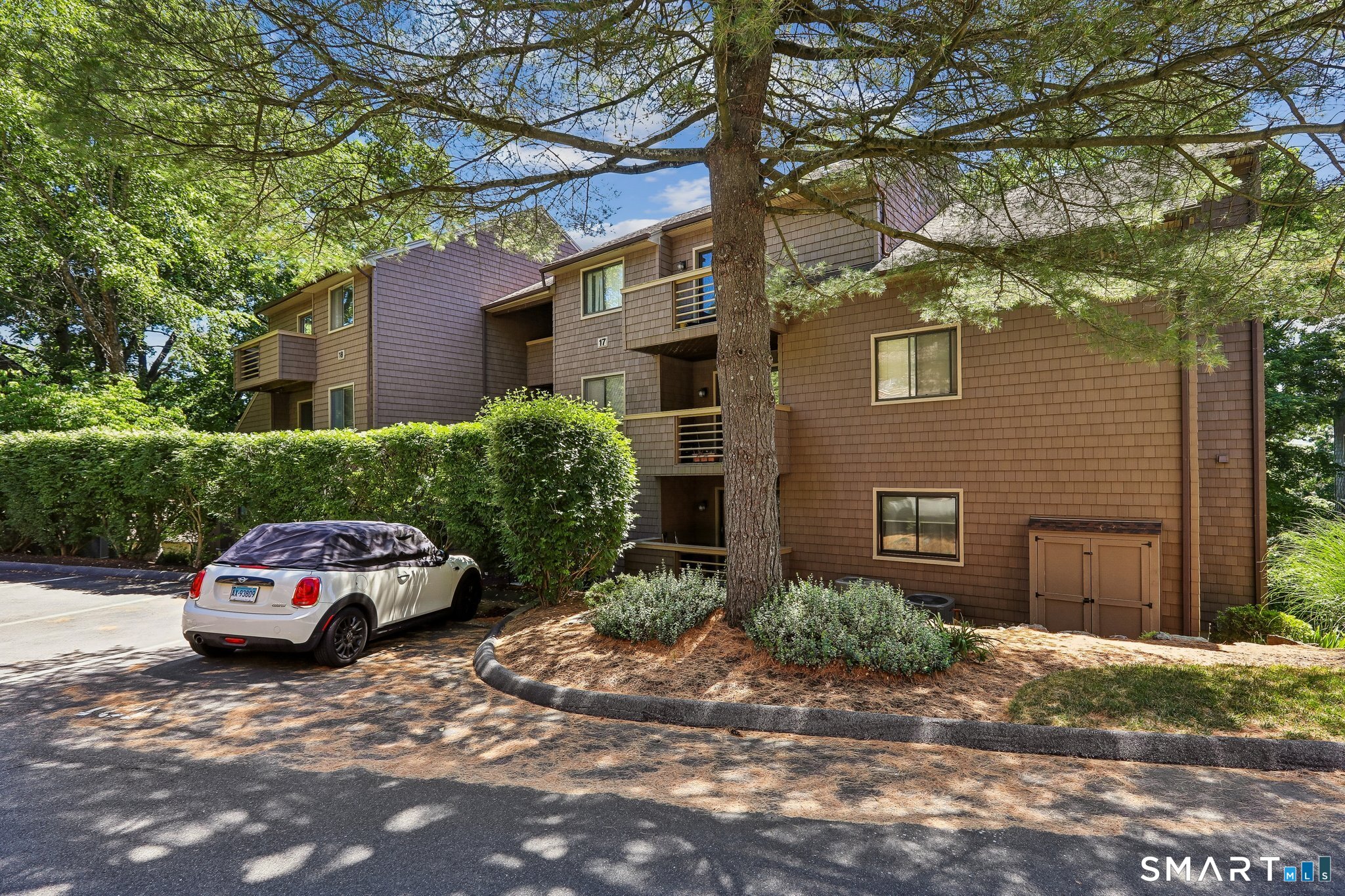166 Old Brookfield Road Danbury CT 06811