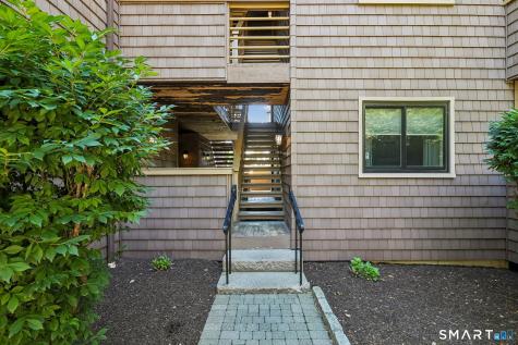 166 Old Brookfield Road Danbury CT 06811