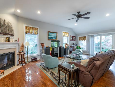 1 Blossom Court New Milford CT 06776