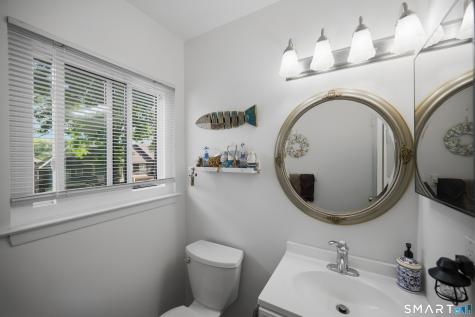 30 Stonegate Circle Branford CT 06405