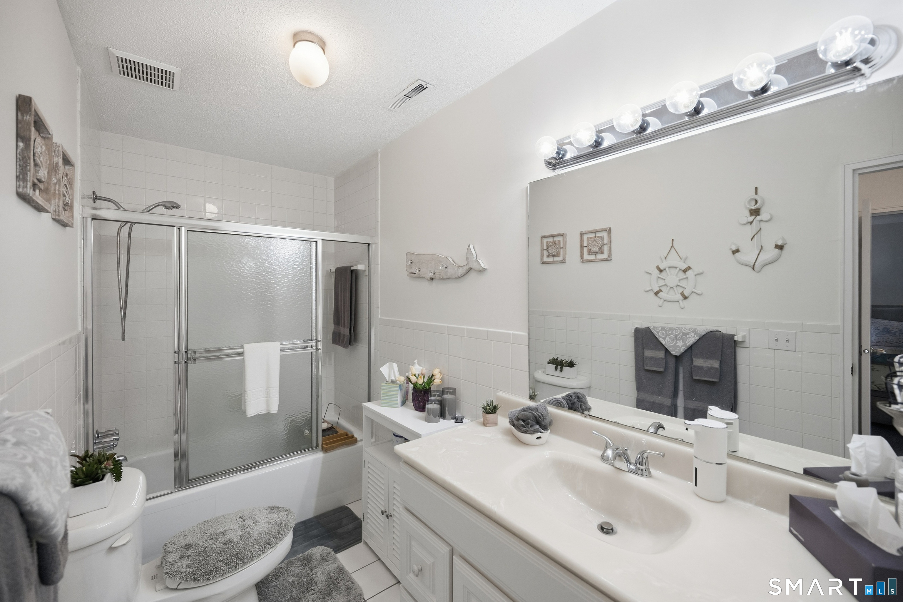 30 Stonegate Circle Branford CT 06405