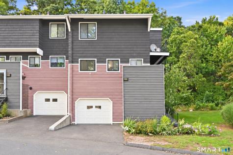30 Stonegate Circle Branford CT 06405