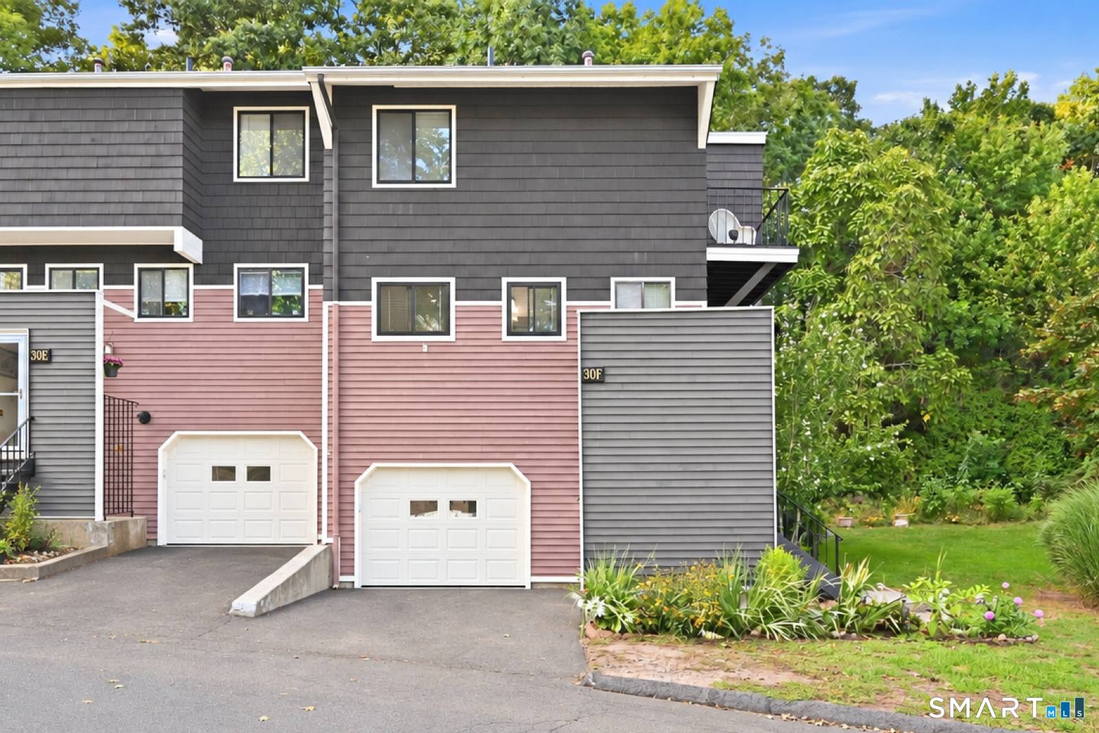 30 Stonegate Circle Branford CT 06405