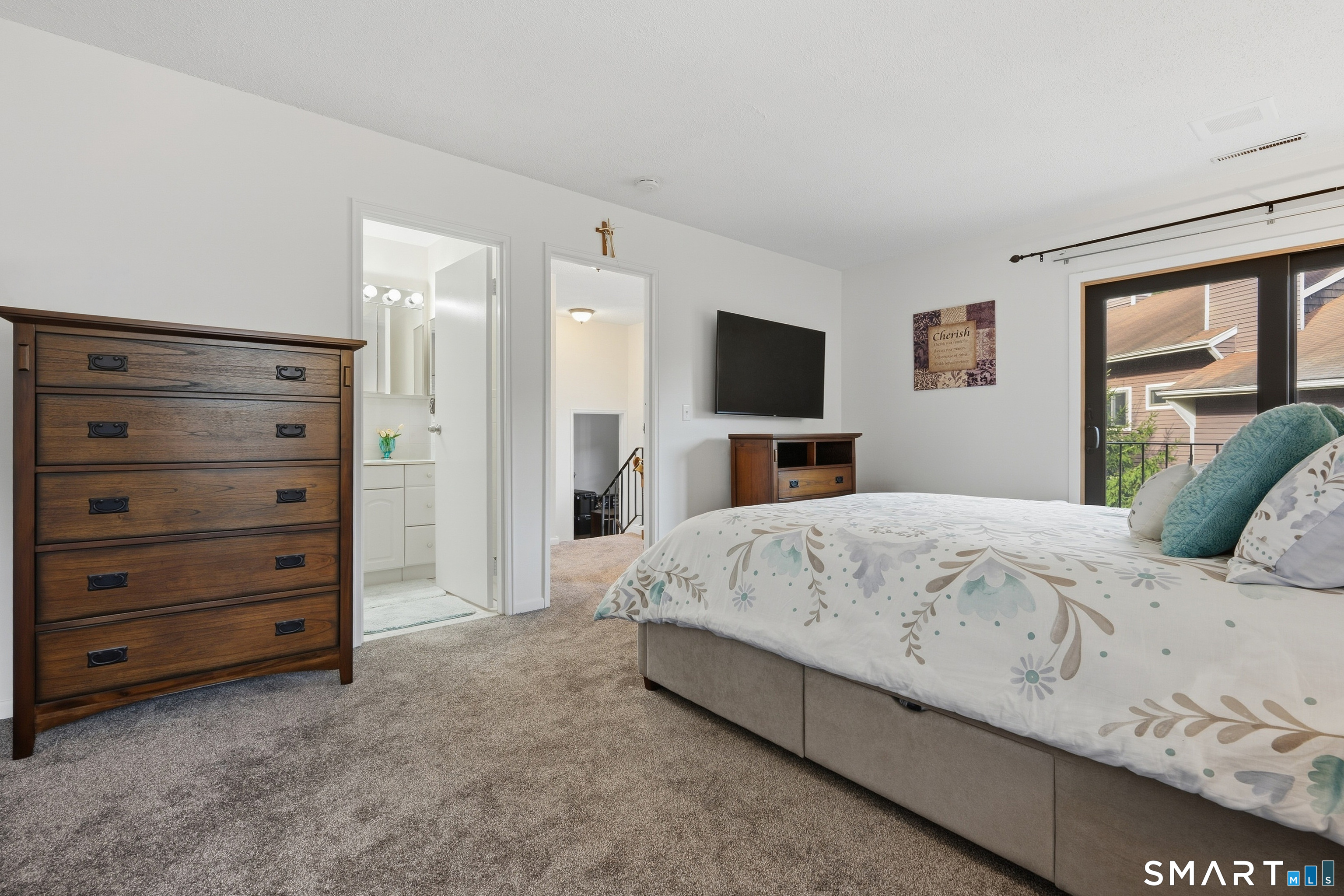 30 Stonegate Circle Branford CT 06405