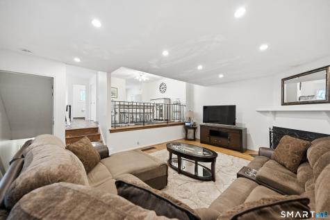 30 Stonegate Circle Branford CT 06405