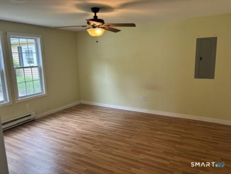32 Meryl Court Groton CT 06340