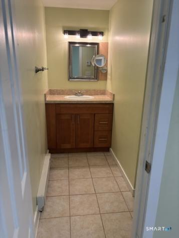 32 Meryl Court Groton CT 06340
