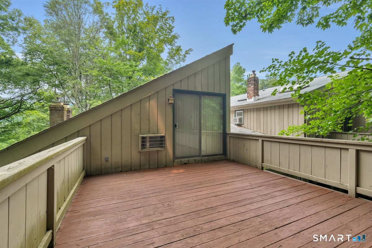 94 Mohawk Trail Guilford CT 06437