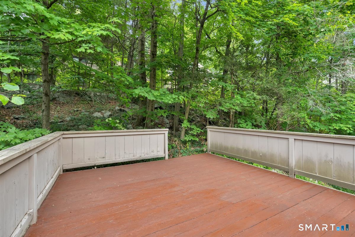 94 Mohawk Trail Guilford CT 06437