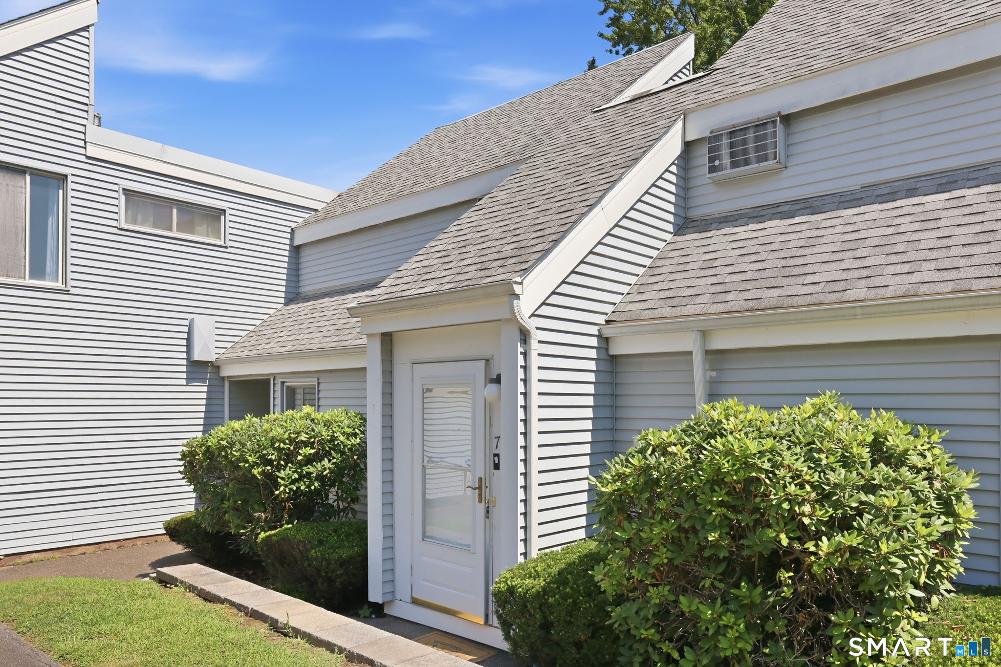 75 Cinnamon Springs South Windsor CT 06074