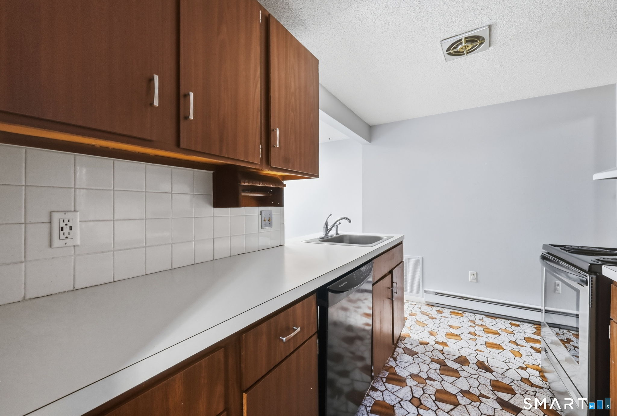75 Cinnamon Springs South Windsor CT 06074