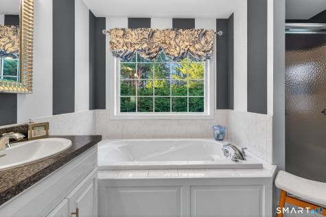 3 Windward Drive East Lyme CT 06357