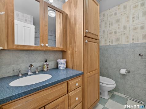 46 Hampton Park Branford CT 06405