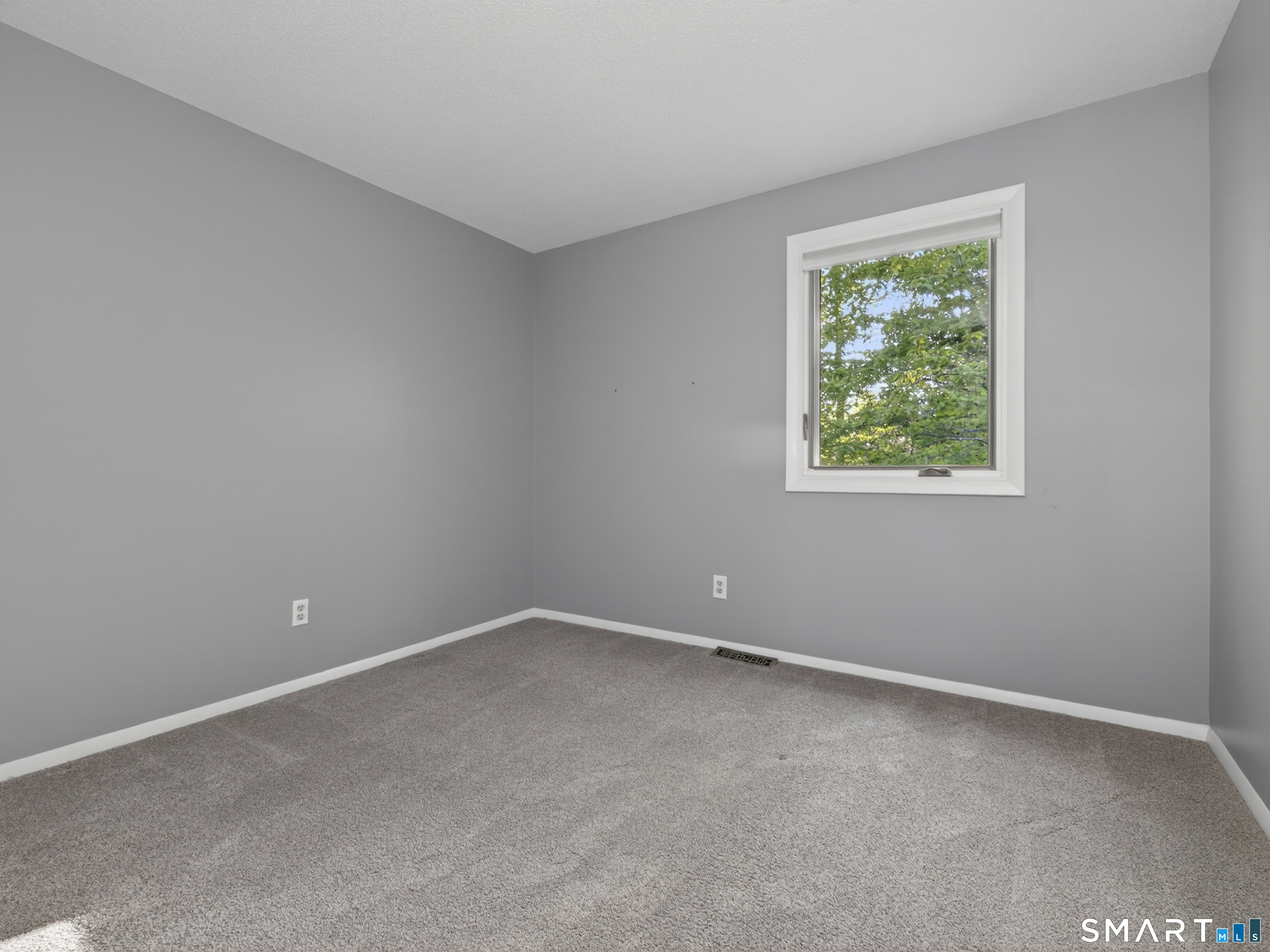 46 Hampton Park Branford CT 06405
