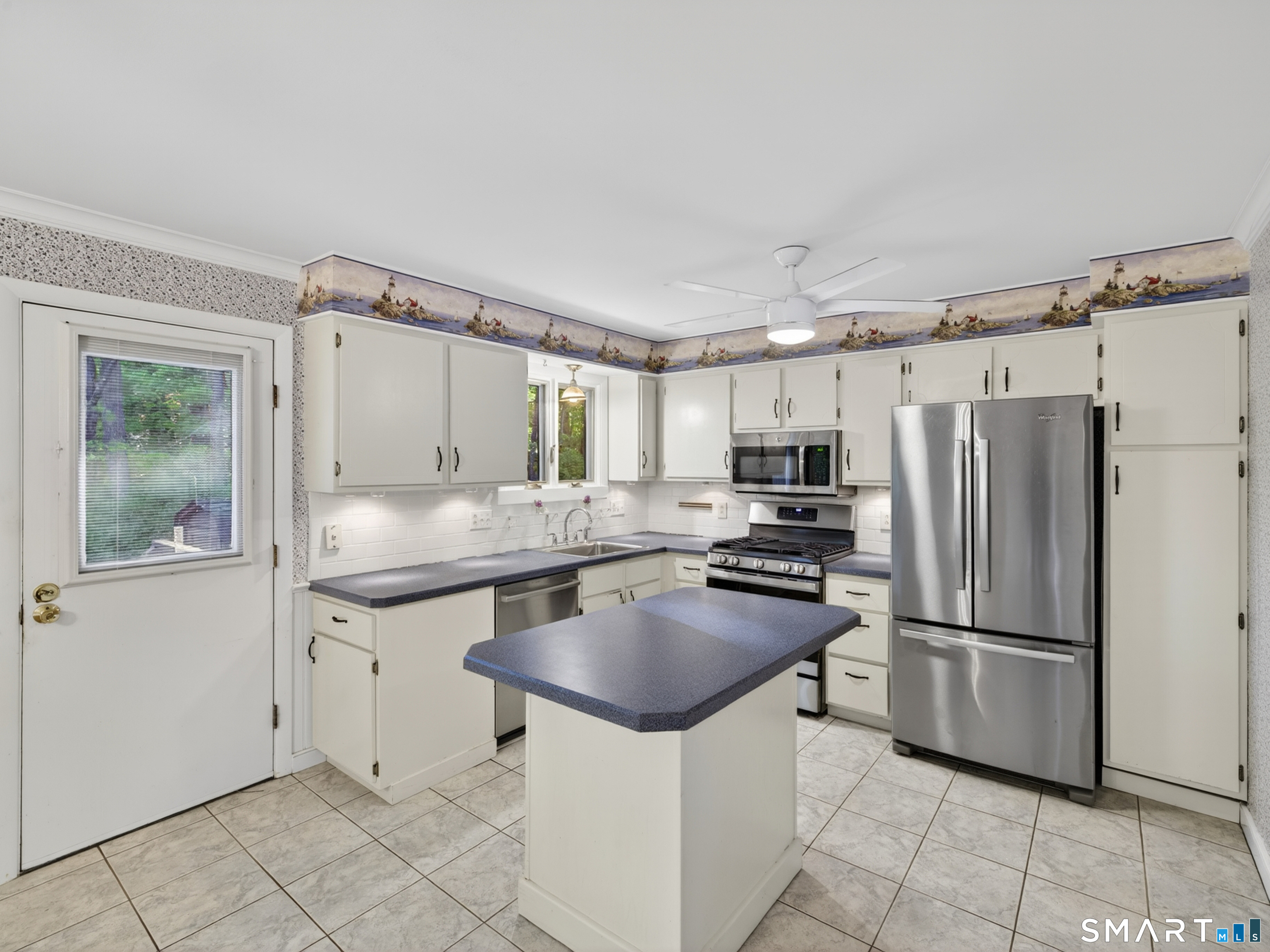 46 Hampton Park Branford CT 06405
