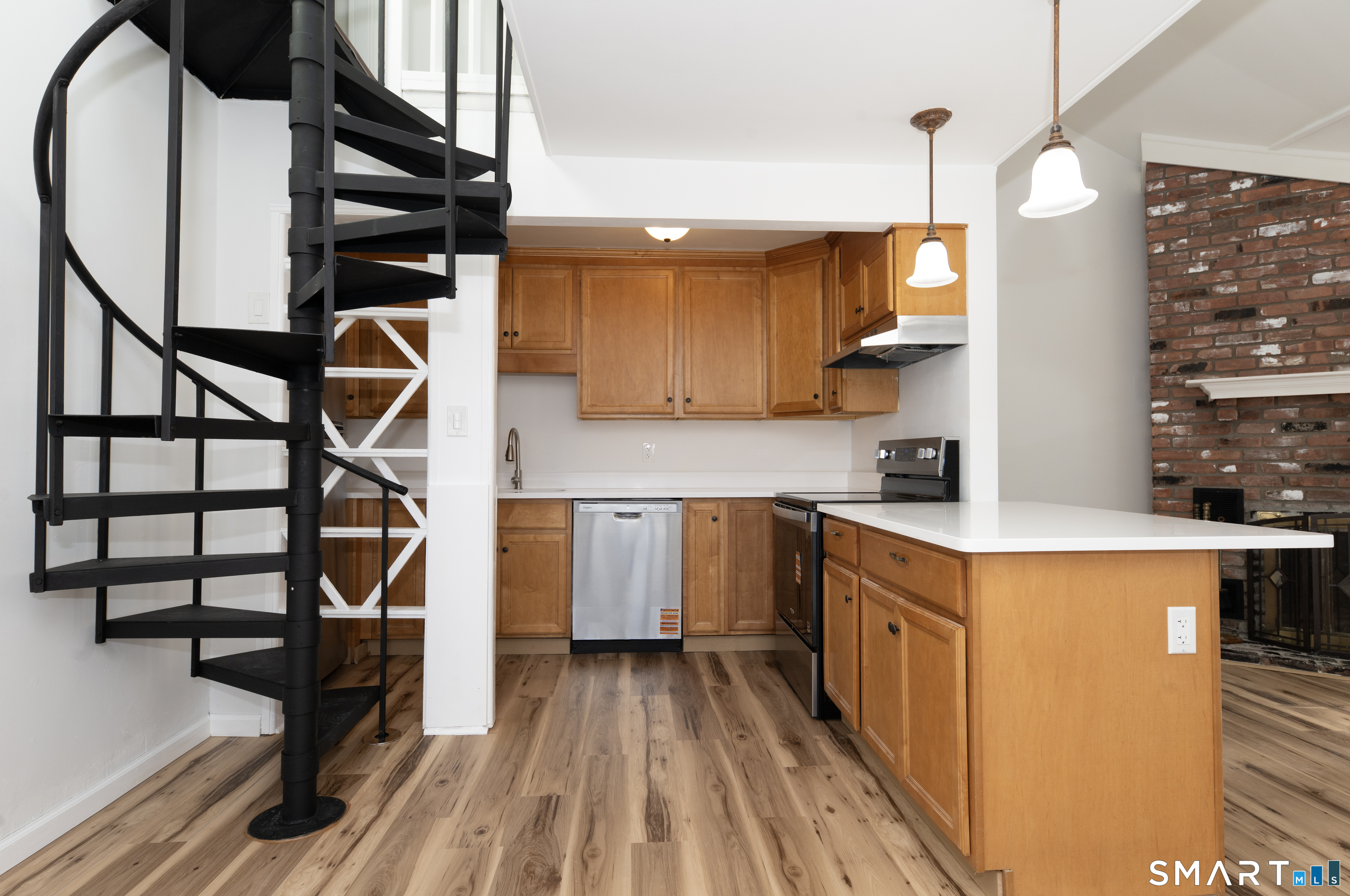 19 Polpis Lane Guilford CT 06437