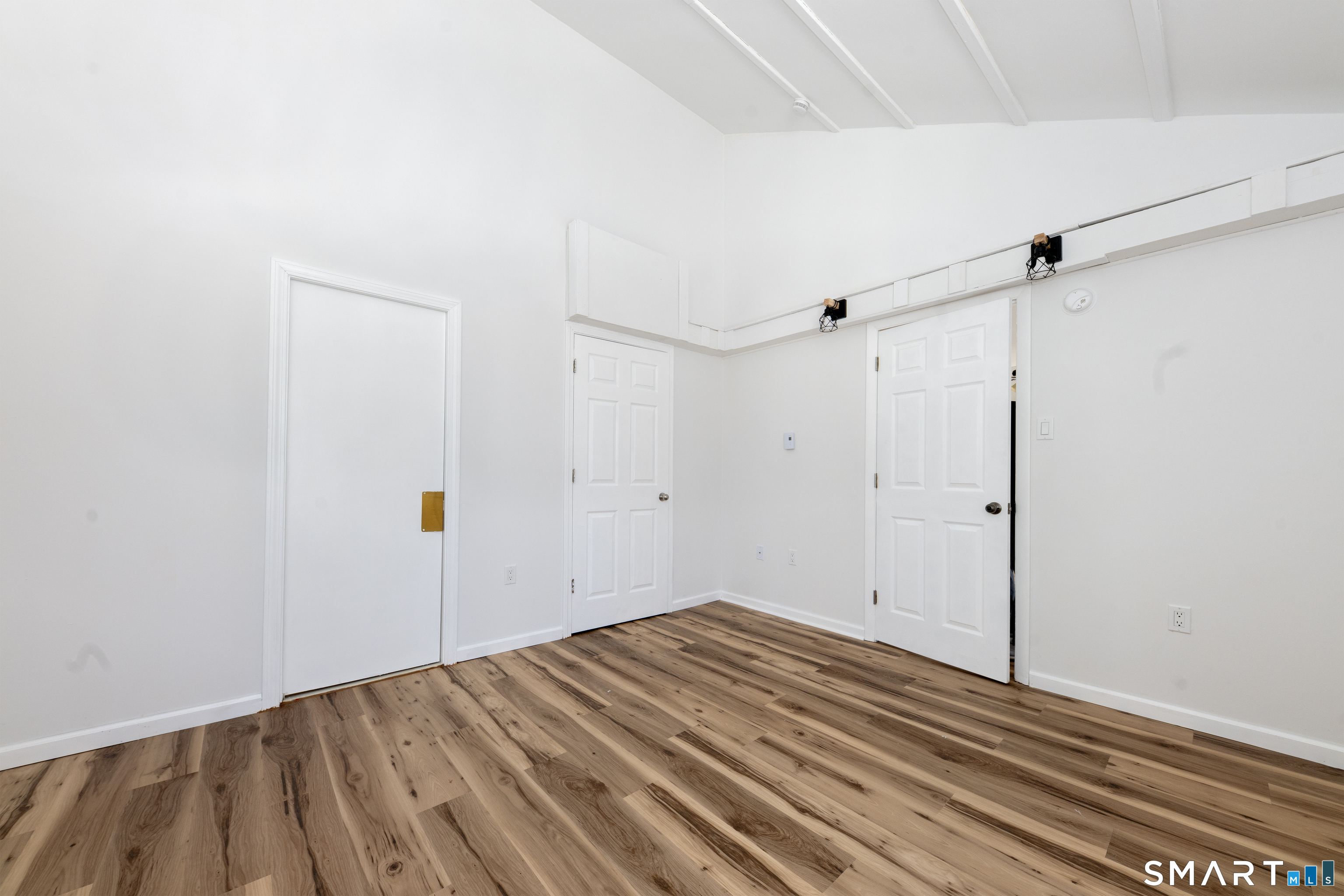 19 Polpis Lane Guilford CT 06437