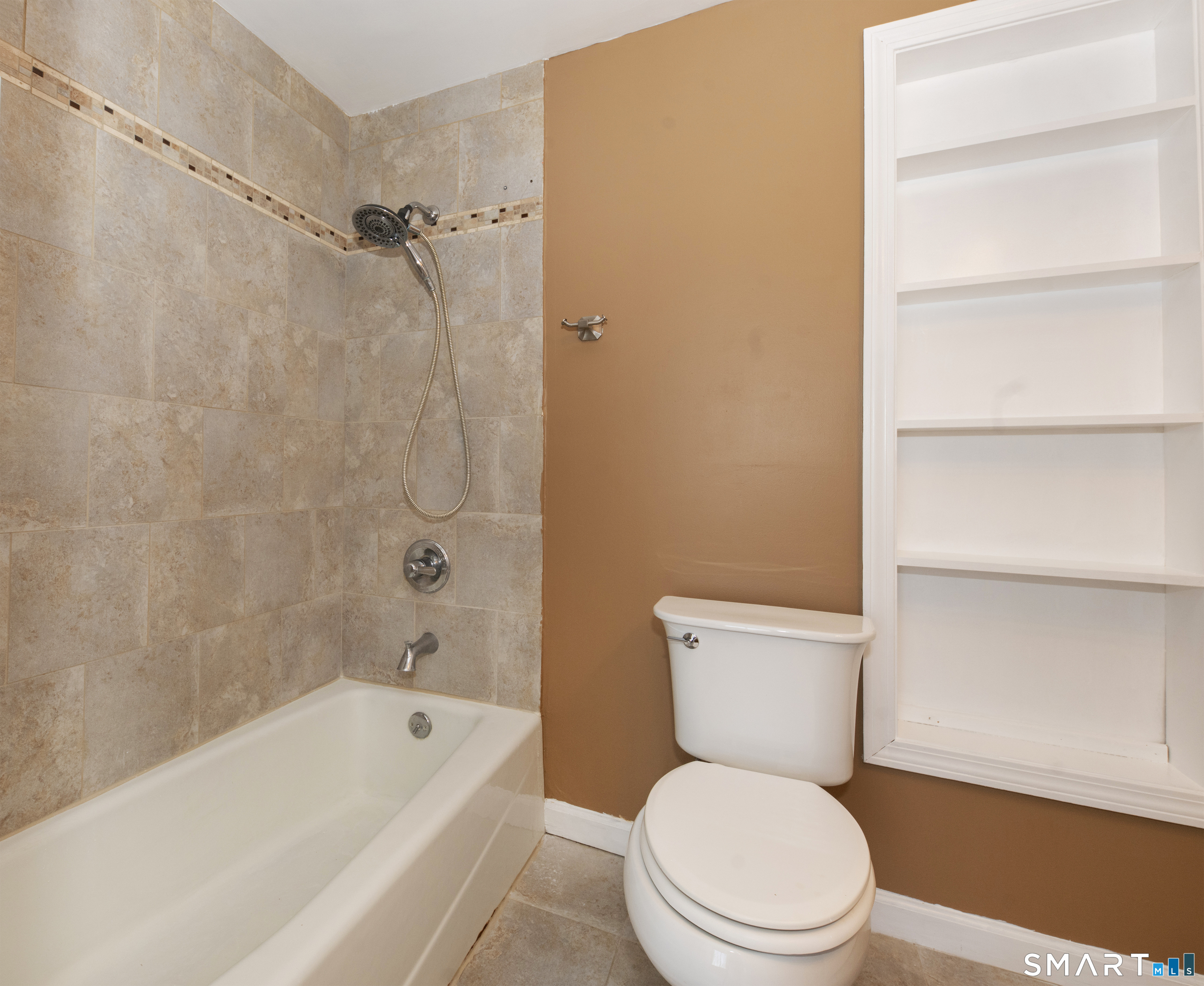 19 Polpis Lane Guilford CT 06437