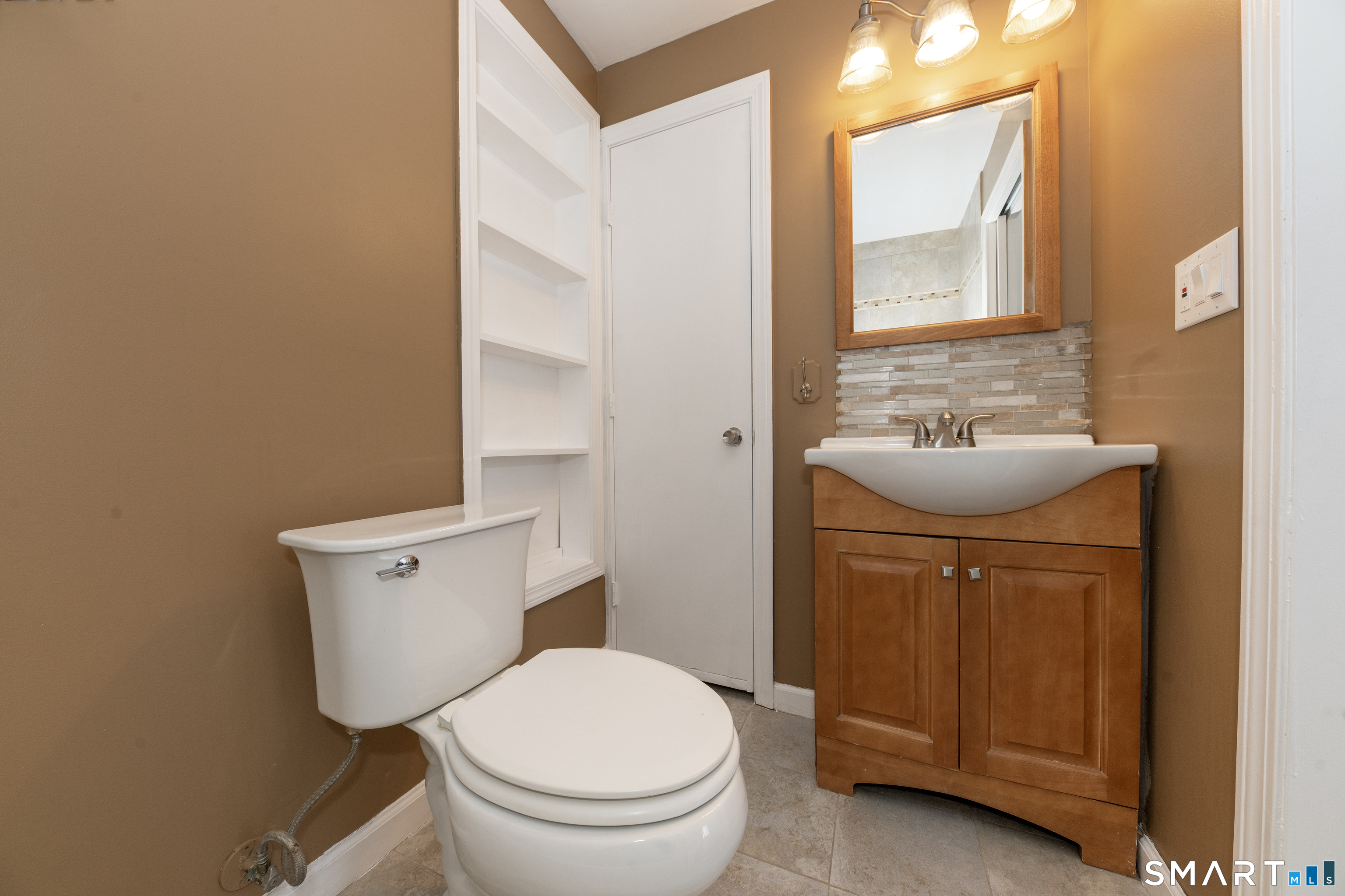 19 Polpis Lane Guilford CT 06437