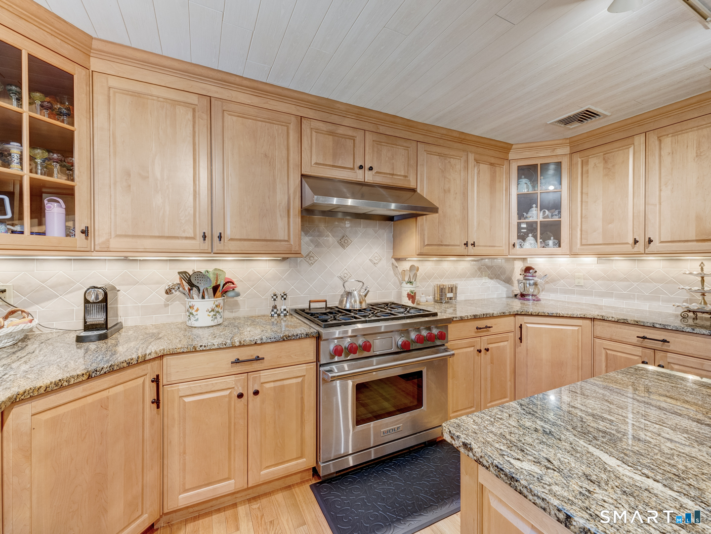 15 Cambridge Drive Madison CT 06443