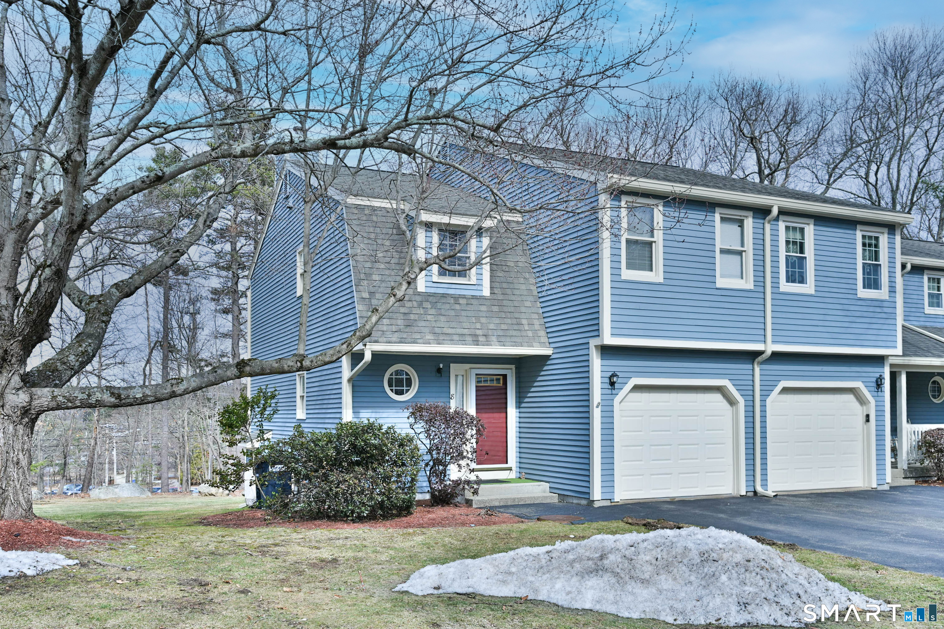 8 Village Green Road Sturbridge MA 01566