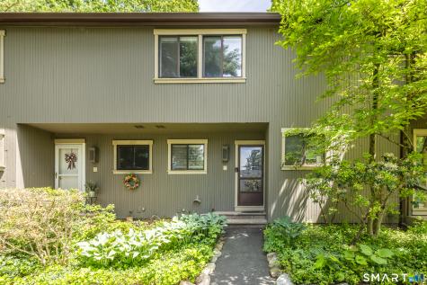4 Woods Way Woodbury CT 06798