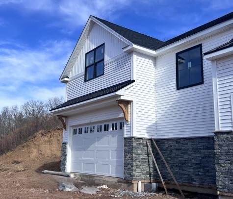 14 Village Circle Guilford CT 06437