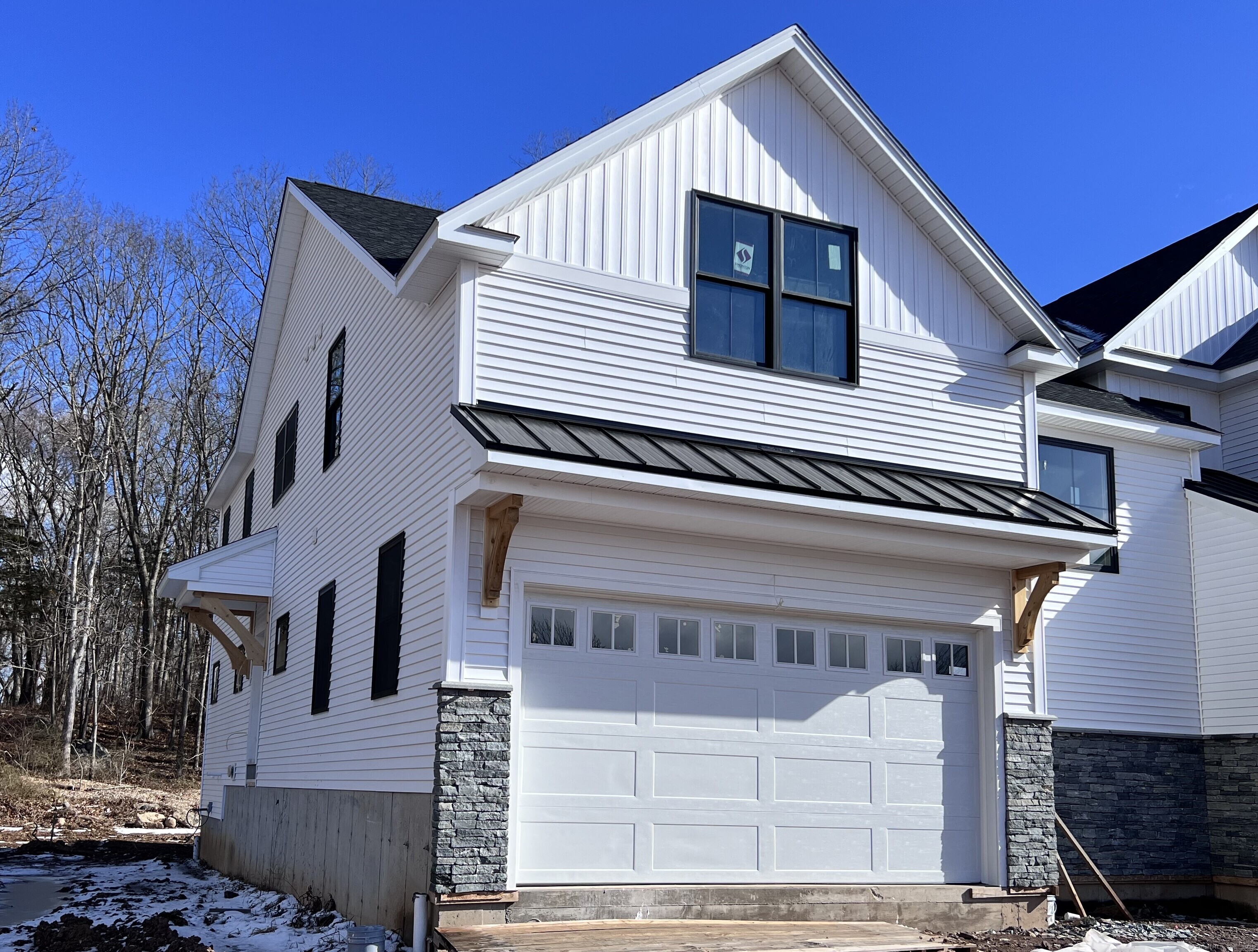 14 Village Circle Guilford CT 06437