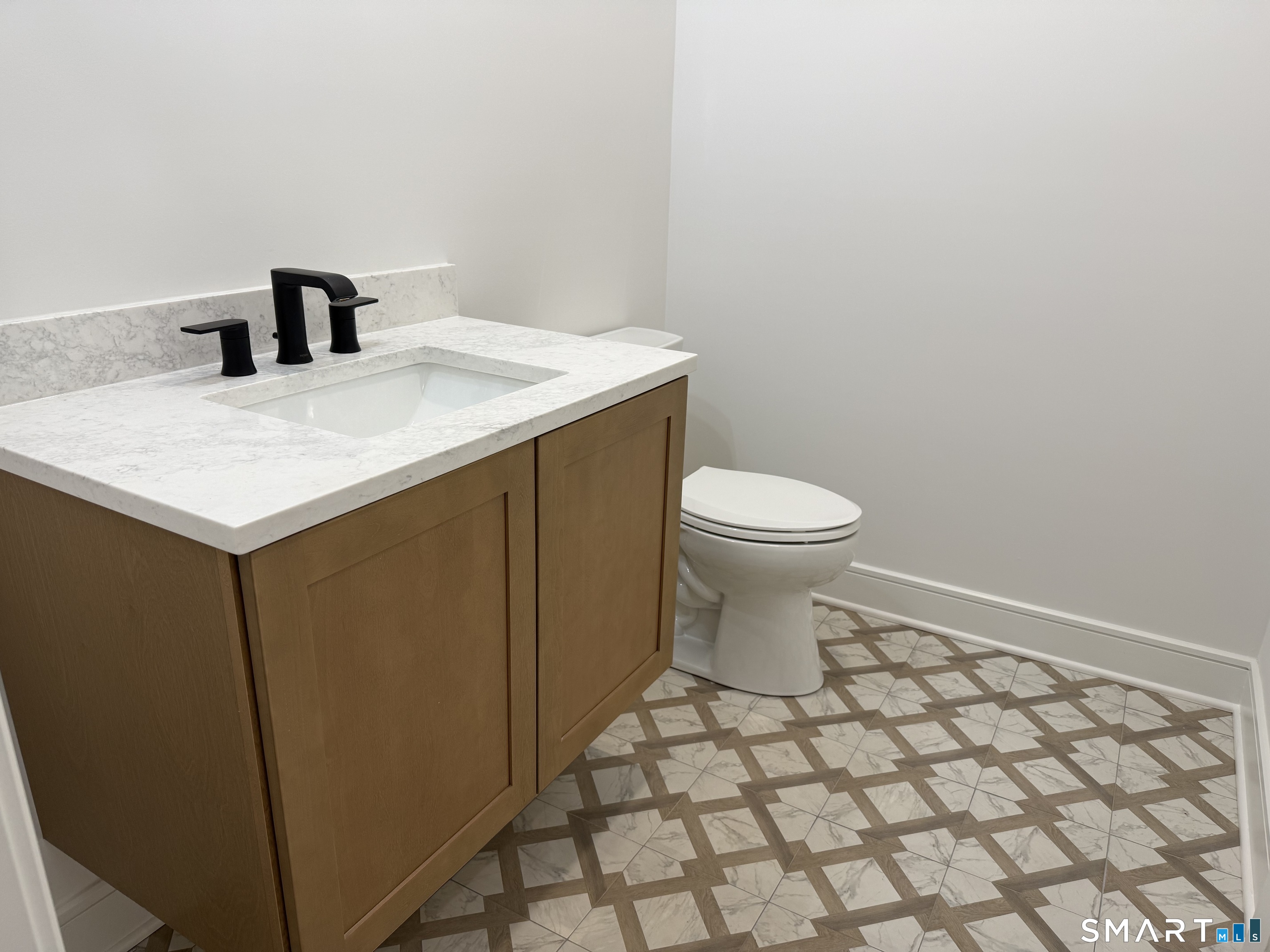 14 Village Circle Guilford CT 06437