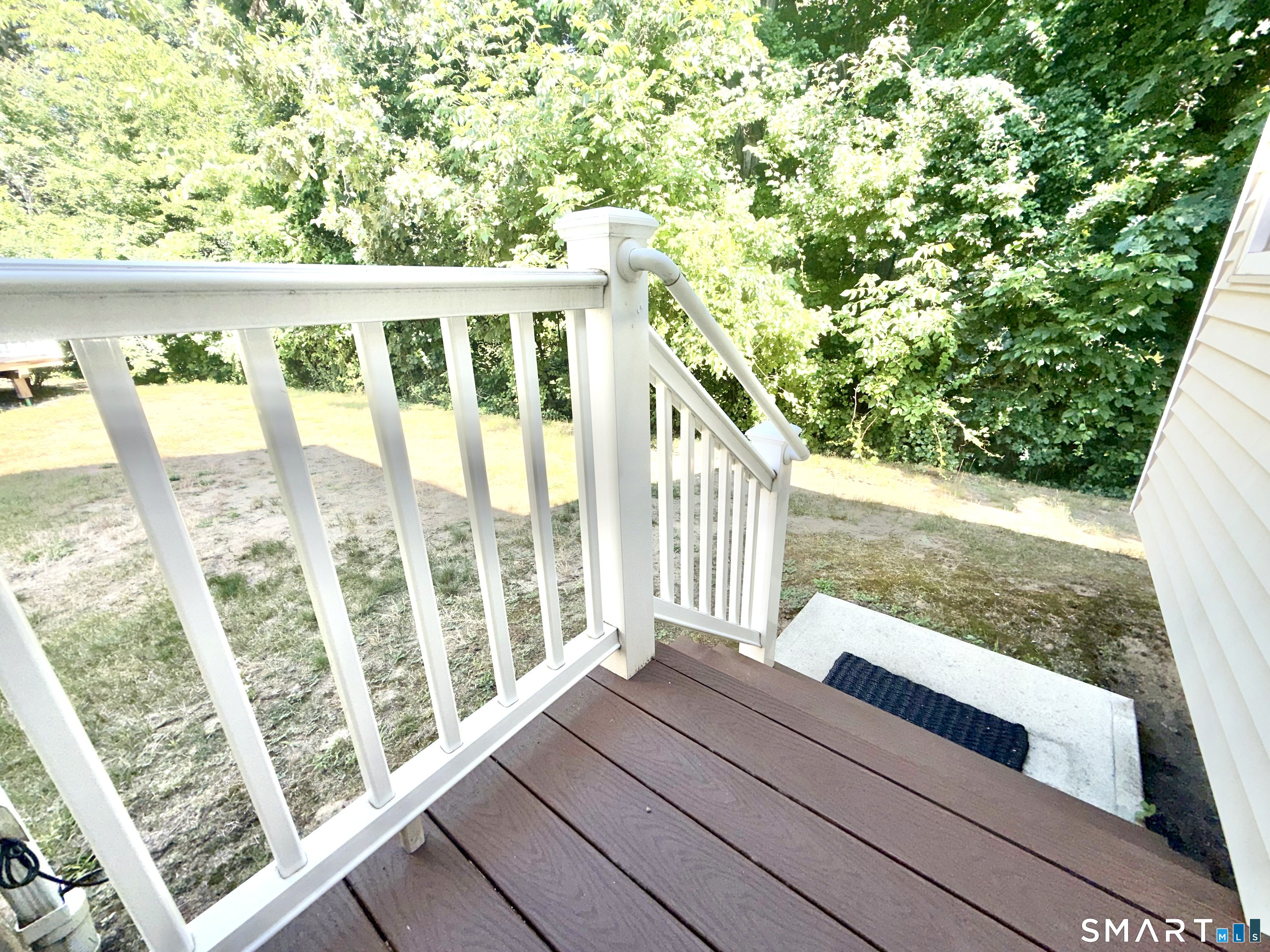 24 Brookside Village Enfield CT 06082