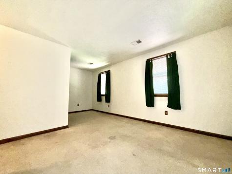 24 Brookside Village Enfield CT 06082