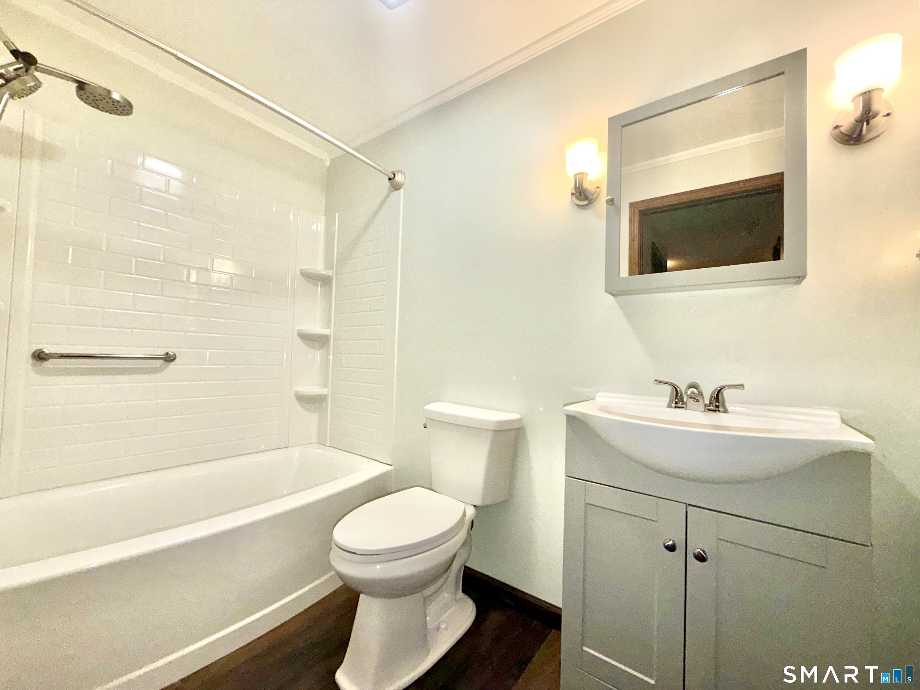 24 Brookside Village Enfield CT 06082