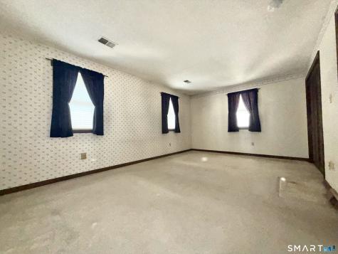 24 Brookside Village Enfield CT 06082