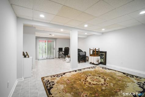 21 South Village Court Branford CT 06405